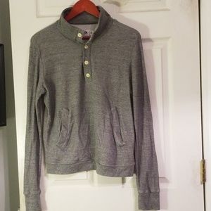 Perfect Grayers Gray Pullover!
